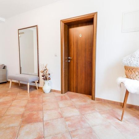 Bed & Breakfast Kastel Žbandaj Zewnętrze zdjęcie