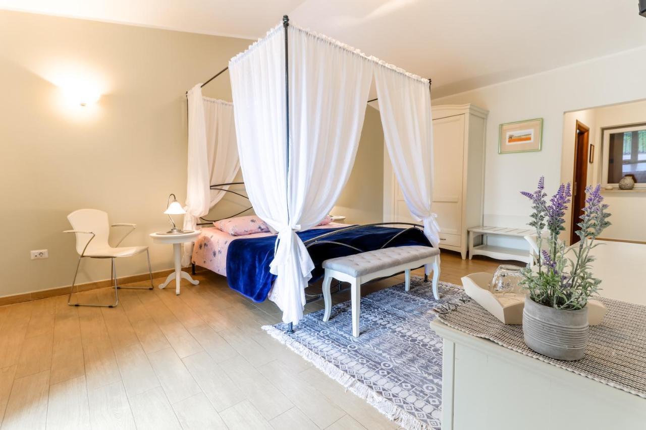 Bed & Breakfast Kastel Žbandaj Zewnętrze zdjęcie